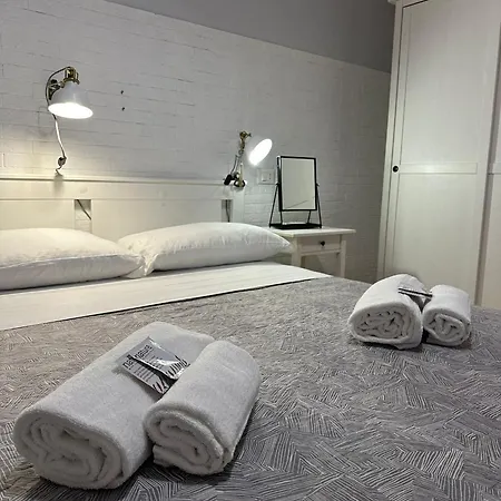Bed & Breakfast Double B 2*
